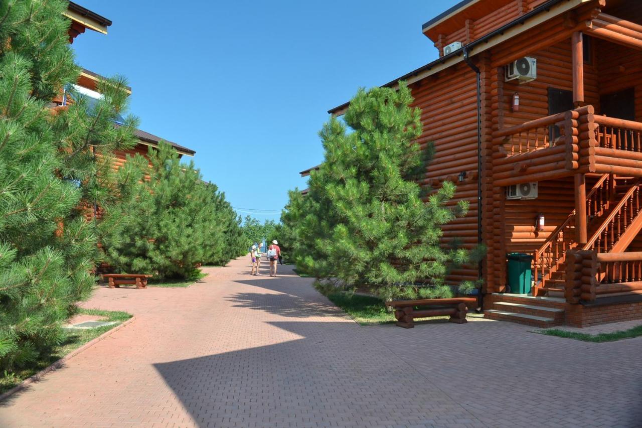 Парк-Отель Коттеджи Меркурий Hrybiwka Exterior foto
