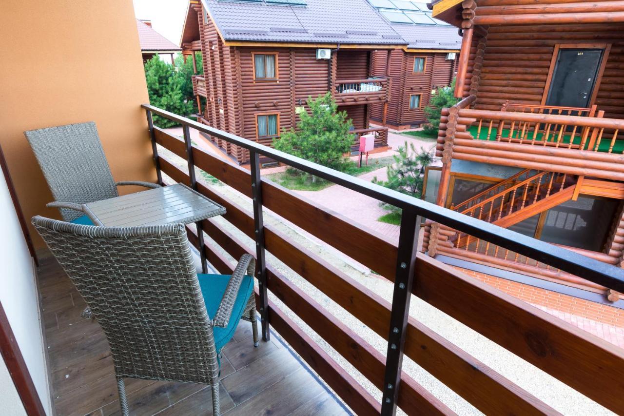 Парк-Отель Коттеджи Меркурий Hrybiwka Exterior foto