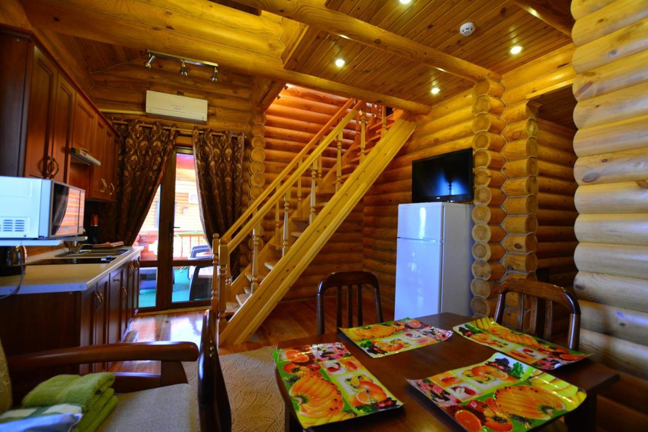 Парк-Отель Коттеджи Меркурий Hrybiwka Exterior foto